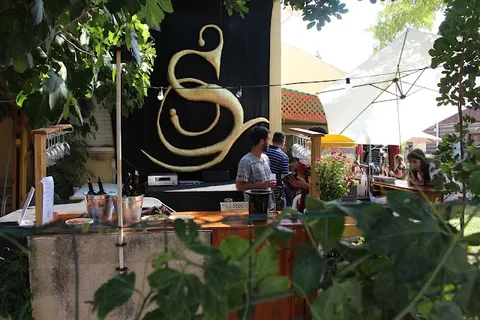 החצר והמקום, השקת בציר 2018